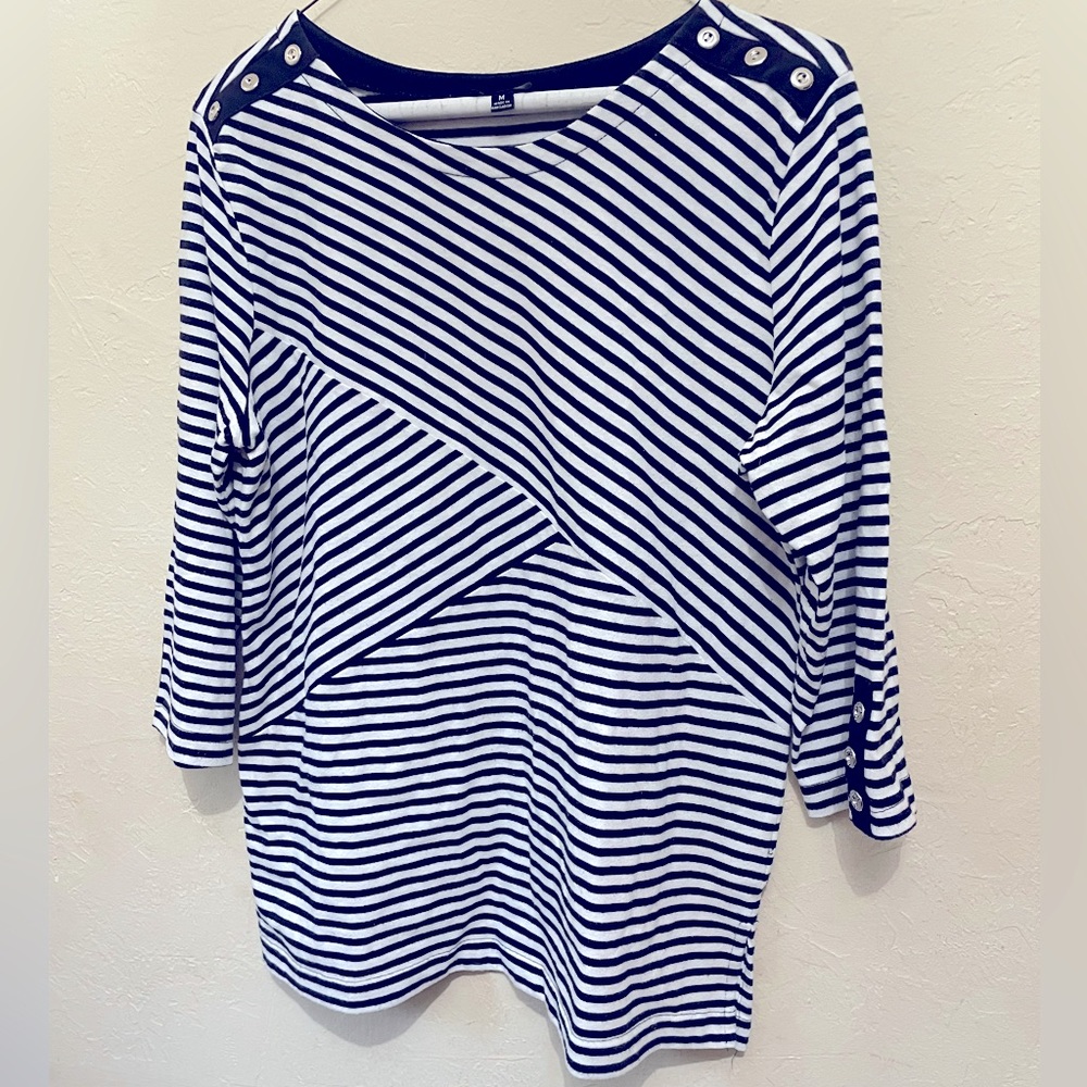 Links Women’s Blouse Black & White Stripe Medium